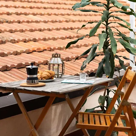 アパート Civico 61 *