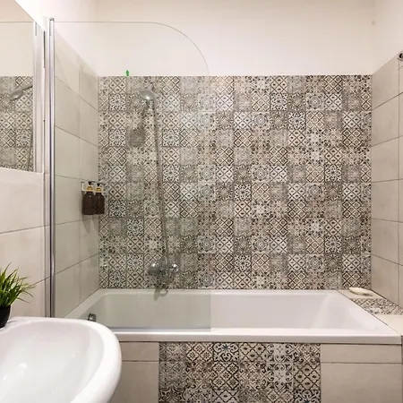 Civico 61 * パレルモ