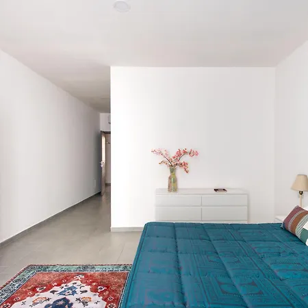 Apartman Civico 61 *